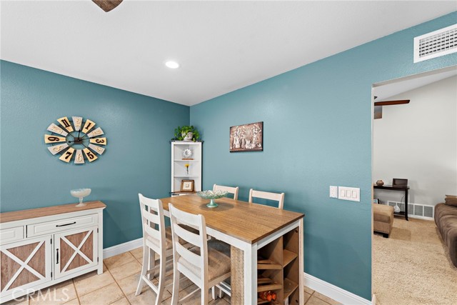 21376 Sleepy Glen Lane, Rancho Santa Margarita CA: https://media.crmls.org/medias/68a40357-539b-4dfd-a13c-3e25b3f94ff5.jpg