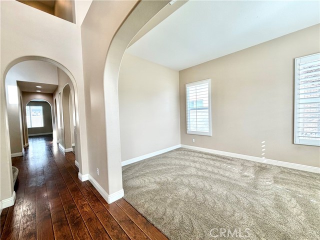 Detail Gallery Image 5 of 63 For 45551 Bayberry Pl, Temecula,  CA 92592 - 5 Beds | 3/1 Baths