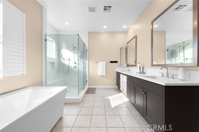 Detail Gallery Image 34 of 70 For 115 Frame, Irvine,  CA 92618 - 3 Beds | 2/1 Baths