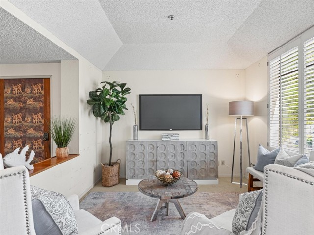 Image 15 of 41 For 2563 Plaza Del Amo  312