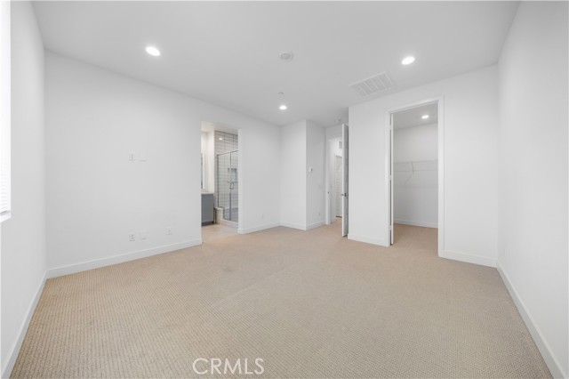 4016 E Peony Paseo, Ontario CA: https://media.crmls.org/medias/68a5dfe8-4619-4548-89e3-dd727e426eb3.jpg