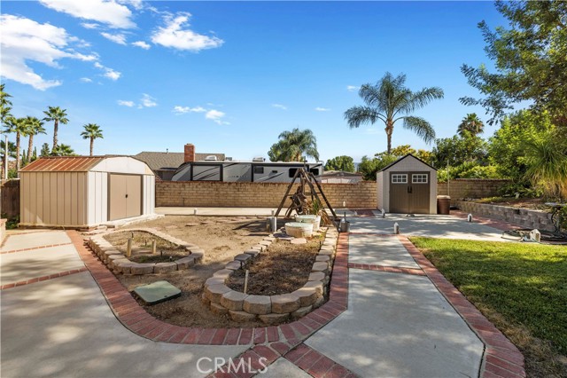 14719 Zinnia Court photo 34