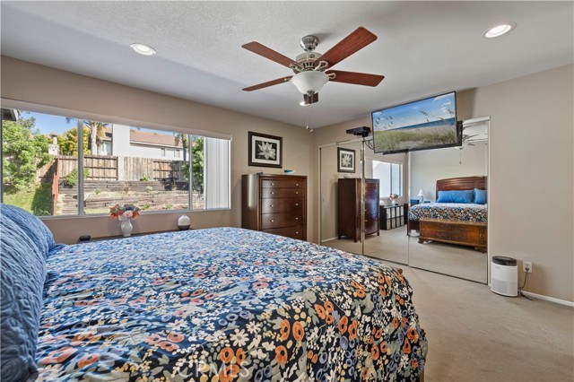 Detail Gallery Image 28 of 55 For 15845 Rosehaven, Canyon Country,  CA 91387 - 4 Beds | 3 Baths