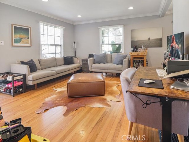 8318 Kittyhawk Avenue, Los Angeles CA: https://media.crmls.org/medias/68a67dfd-0d4a-4cd5-97e4-5ac981a407ab.jpg