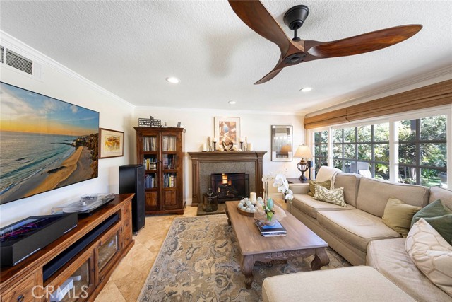 Detail Gallery Image 14 of 38 For 24256 via Santa Clara, Mission Viejo,  CA 92692 - 5 Beds | 3/1 Baths