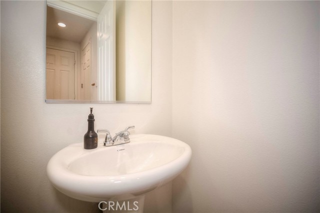 Detail Gallery Image 38 of 46 For 24218 Hillcrest, Corona,  CA 92883 - 3 Beds | 2/1 Baths