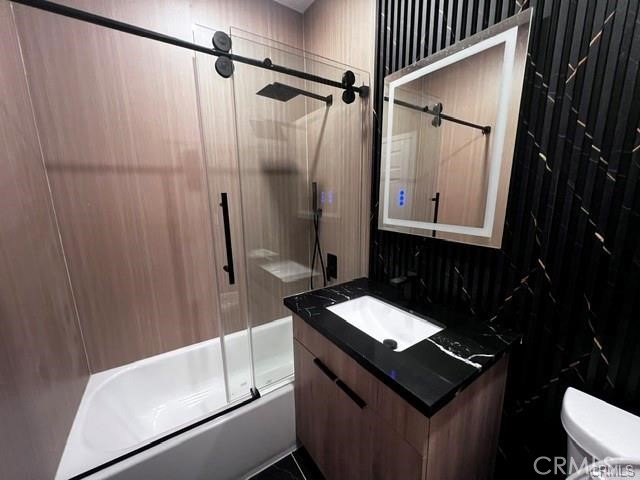 Detail Gallery Image 2 of 7 For 2046 Walnut Ave, La Verne,  CA 91750 - 2 Beds | 2 Baths