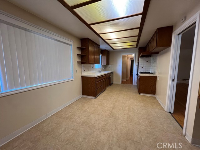 Detail Gallery Image 10 of 37 For 1038 N Pine Ave, Rialto,  CA 92376 - 2 Beds | 2 Baths