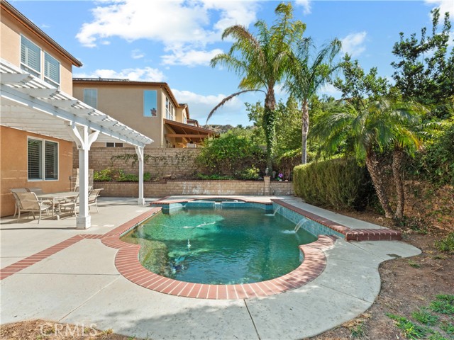 30375 June Rose Court, Castaic CA: https://media.crmls.org/medias/68a94d6f-616d-478e-b3ff-f60c856ab913.jpg