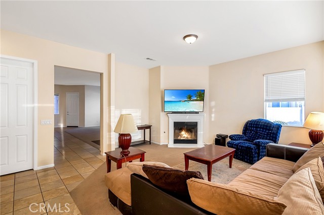 Detail Gallery Image 12 of 27 For 11002 Dandelion Ln, Apple Valley,  CA 92308 - 3 Beds | 2 Baths