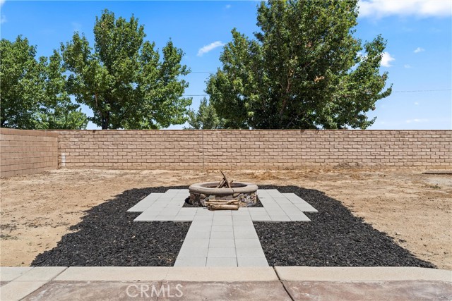 Detail Gallery Image 20 of 22 For 5789 Golding Dr, Lancaster,  CA 93536 - 4 Beds | 3 Baths
