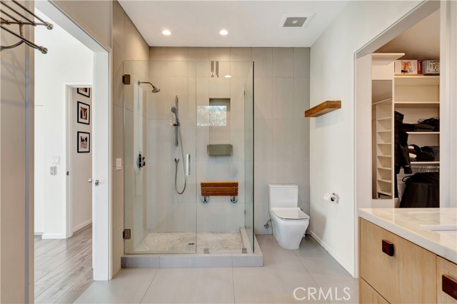 Detail Gallery Image 31 of 42 For 4974 Canoga Ave, Woodland Hills,  CA 91364 - 4 Beds | 4 Baths