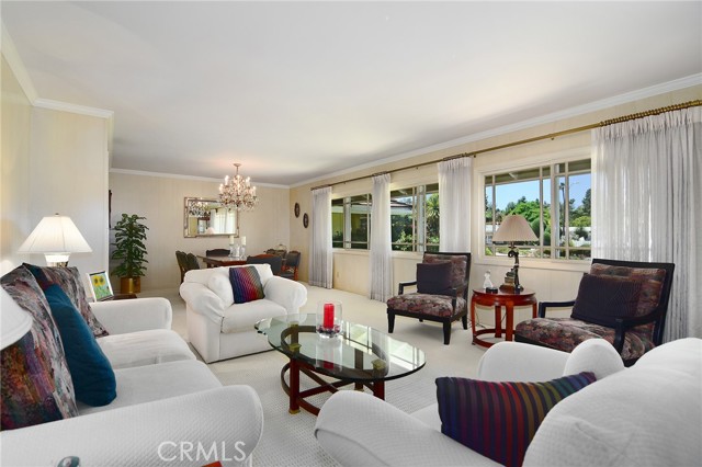 Detail Gallery Image 8 of 48 For 4510 Triste Pl, Tarzana,  CA 91356 - 4 Beds | 3 Baths