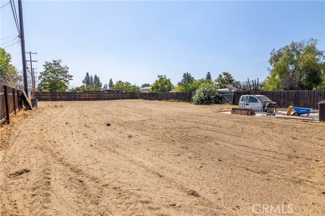 412 South Santa Fe Street, Hemet CA: https://media.crmls.org/medias/68ab9699-b7f7-4a43-931d-7c877f0f7e7f.jpg