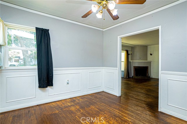 987 W 23rd Street, San Bernardino CA: https://media.crmls.org/medias/68ac910d-9e55-4fef-bcda-3610e2784b31.jpg