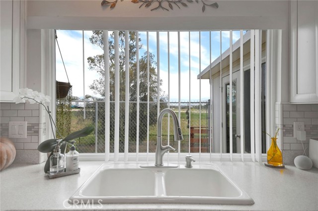 Detail Gallery Image 20 of 43 For 5970 Avenue Juan Bautista, Jurupa Valley,  CA 92509 - 4 Beds | 2 Baths