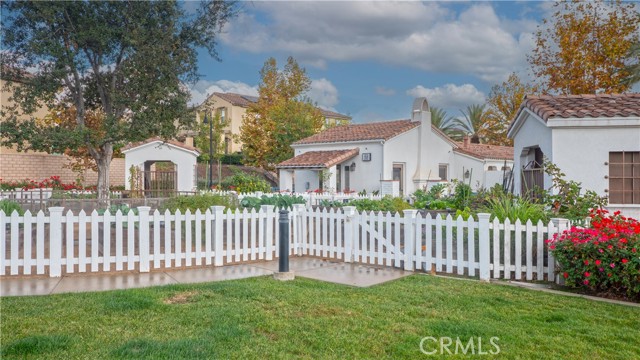 Detail Gallery Image 44 of 47 For 823 Wintergreen Way, Upland,  CA 91786 - 3 Beds | 2/1 Baths