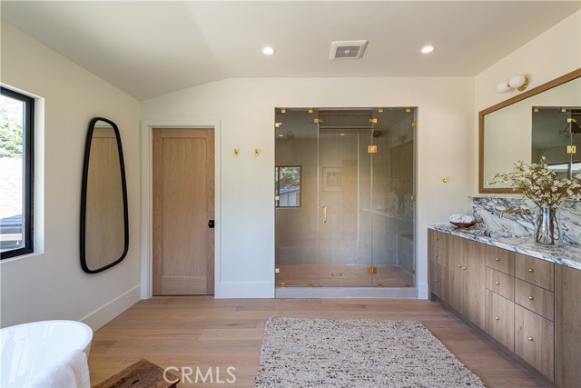 Detail Gallery Image 20 of 40 For 14404 Glorietta Dr, Sherman Oaks,  CA 91423 - 3 Beds | 3/1 Baths