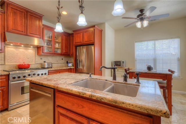 Detail Gallery Image 14 of 49 For 1150 Watts Estates Dr, Chico,  CA 95926 - 4 Beds | 2/1 Baths