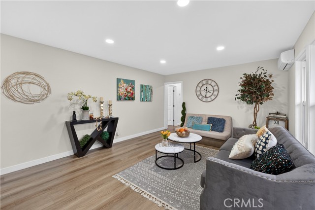 Detail Gallery Image 7 of 34 For 9602 Florpark, Pico Rivera,  CA 90660 - 3 Beds | 2 Baths