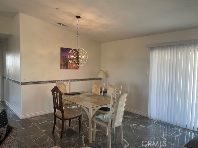 Detail Gallery Image 5 of 12 For 465 Solano Rd, Pinon Hills,  CA 92372 - 4 Beds | 2 Baths