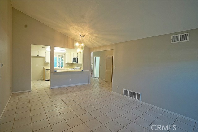 Detail Gallery Image 4 of 11 For 1152 Athena Ct, Riverside,  CA 92507 - 3 Beds | 2 Baths