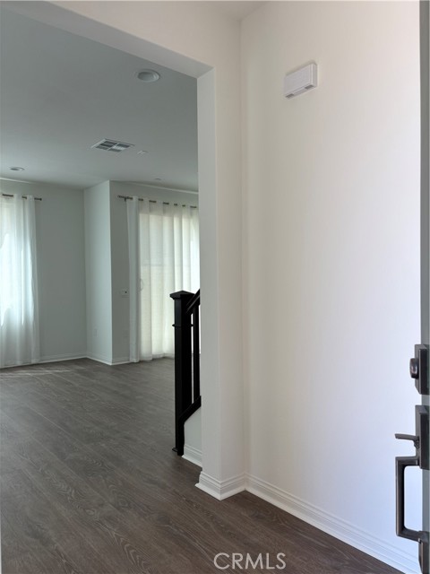 4216 South Hummingbird Paseo, Ontario CA: https://media.crmls.org/medias/68afeef0-03b9-48f8-bc99-d45f499bbfb5.jpg