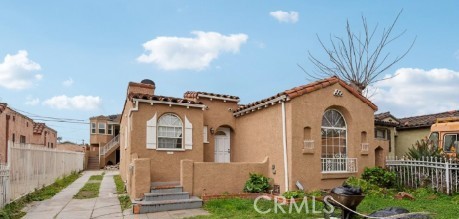 124 W 110th Street, Los Angeles CA: https://media.crmls.org/medias/68b05a24-ca49-4693-9383-785e30a0a72f.jpg
