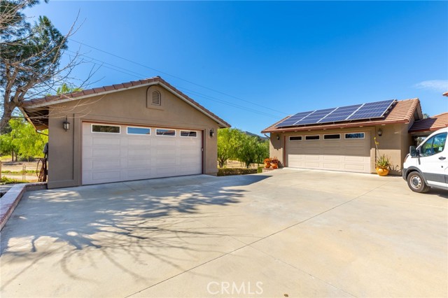 43991 John Warner Road, Temecula CA: https://media.crmls.org/medias/68b0e222-54bc-4027-9c2a-1b59b2112296.jpg