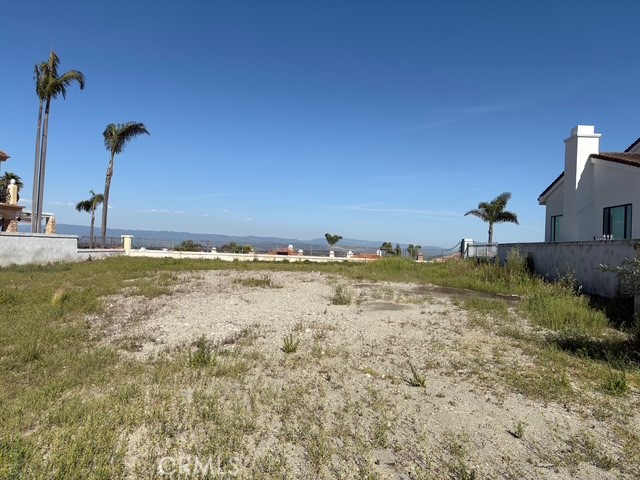 MLS #OC25109866 img 1