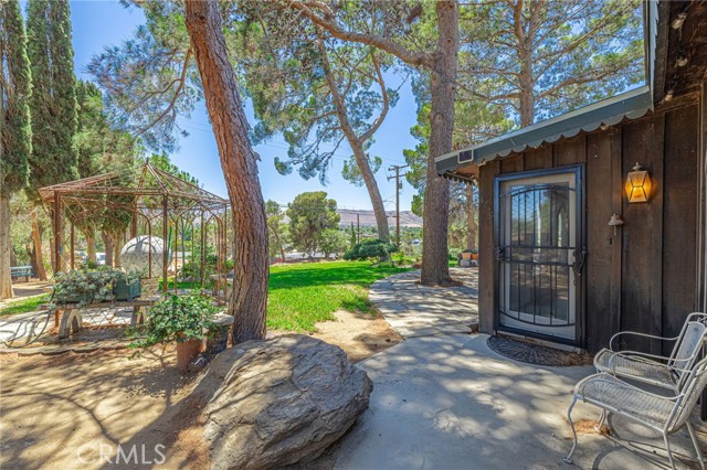 4819 Columbia Way, Lancaster CA: https://media.crmls.org/medias/68b181e3-7128-4f33-b6ee-b88547d69301.jpg