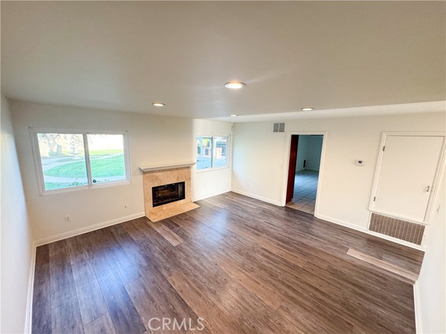 9952 Independence Avenue photo 8