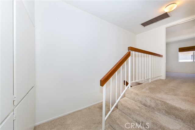 Detail Gallery Image 11 of 29 For 18344 Collins St a,  Tarzana,  CA 91356 - 2 Beds | 2/1 Baths