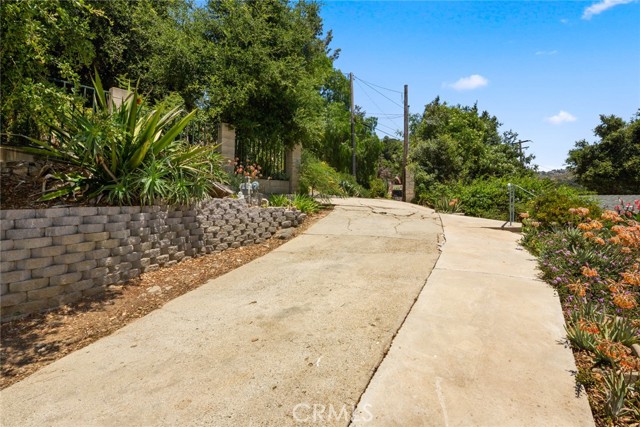 Detail Gallery Image 6 of 59 For 16956 Hillside Dr, Chino Hills,  CA 91709 - 3 Beds | 2 Baths