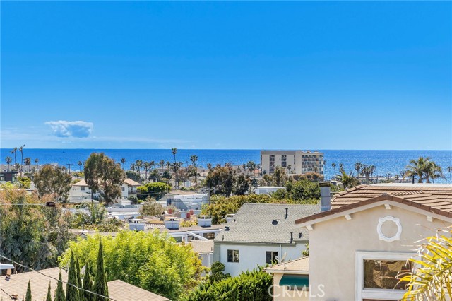 220 S Juanita Avenue, Redondo Beach, California 90277, 4 Bedrooms Bedrooms, ,2 BathroomsBathrooms,Residential,Sold,S Juanita Avenue,SB23063557