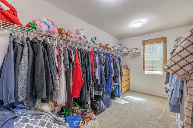 37137 Firethorn Street, Palmdale CA: https://media.crmls.org/medias/68b23542-d2a2-4671-8056-87fd39bb88fa.jpg