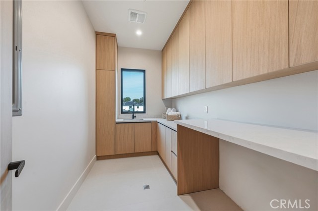 Detail Gallery Image 26 of 36 For 16252 Addison St, Encino,  CA 91436 - 7 Beds | 7/1 Baths