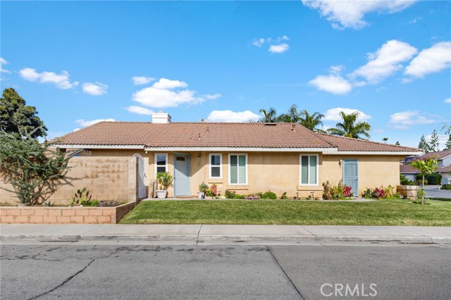 Detail Gallery Image 2 of 29 For 11376 Winery, Fontana,  CA 92337 - 3 Beds | 2 Baths