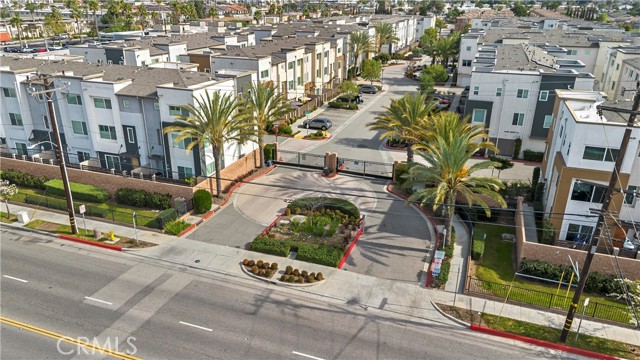 Detail Gallery Image 31 of 37 For 14404 Kiwi Ln #6,  Gardena,  CA 90247 - 4 Beds | 3/1 Baths