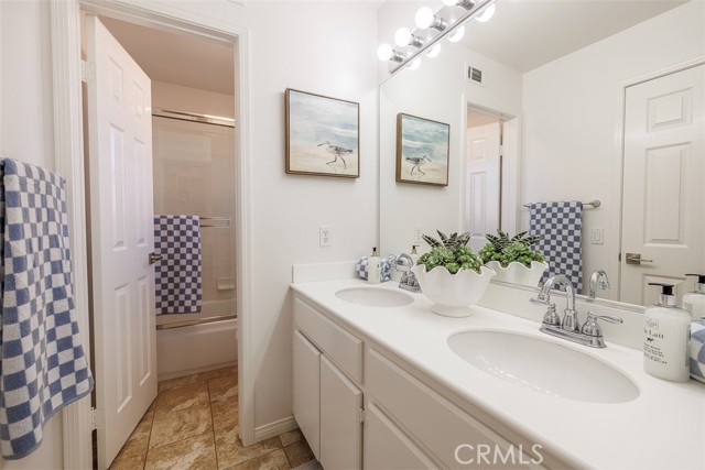 Image 50 of 63 For 41 Castletree