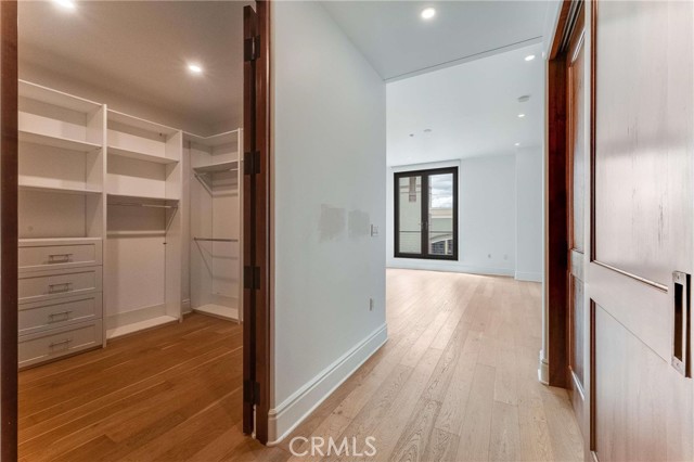 345 E Colorado Boulevard, Pasadena CA: https://media.crmls.org/medias/68b5242e-a922-4340-bab6-00e21692920b.jpg