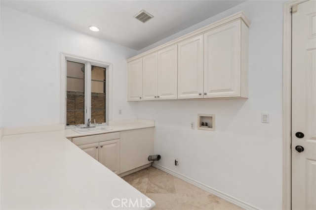 34 Tall Hedge, Irvine CA: https://media.crmls.org/medias/68b56f9e-22f8-4e30-a873-f5cfd71eb5b4.jpg