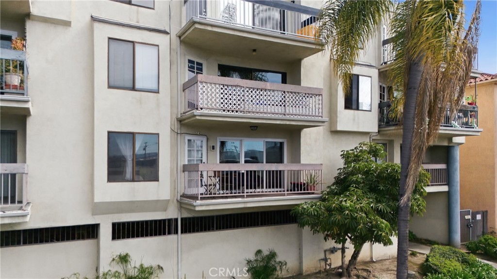 1360 Redondo #102