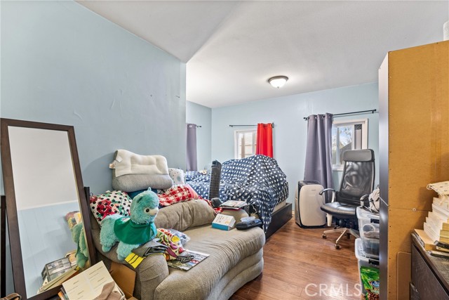 4003 Cortland Street, Lynwood CA: https://media.crmls.org/medias/68b5b42a-861f-48b1-af89-914f2762d8f4.jpg