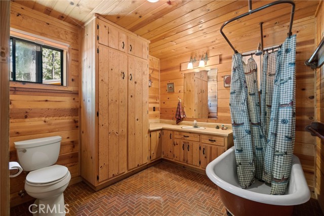 7851 Humboldt Road, Butte Meadows CA: https://media.crmls.org/medias/68b5df8d-f7da-4e35-930f-a9dd40e61231.jpg