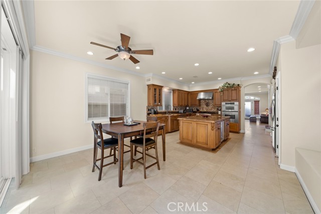 Detail Gallery Image 19 of 56 For 216 10th St, Huntington Beach,  CA 92648 - 4 Beds | 3/2 Baths