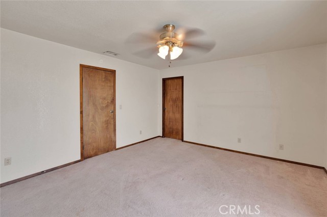 27580 Linda Vista Road, Barstow CA: https://media.crmls.org/medias/68b8ad55-7ff5-452c-8d1e-1b3322a3036b.jpg
