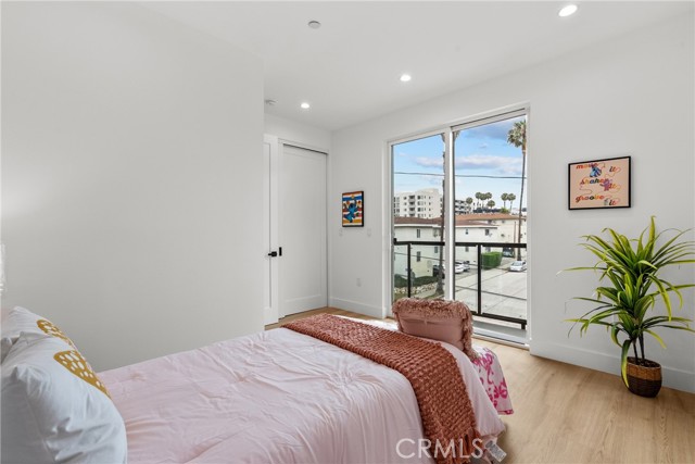 201 S Westlake Ave, Los Angeles CA: https://media.crmls.org/medias/68b8f270-66cd-4e42-ab84-137a379f299e.jpg