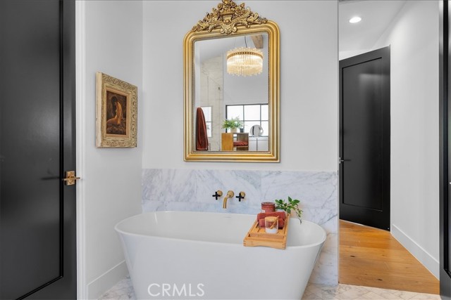 554 S Helberta Avenue, Redondo Beach CA: https://media.crmls.org/medias/68b9c5f1-04d6-4160-b724-0db8e148c386.jpg