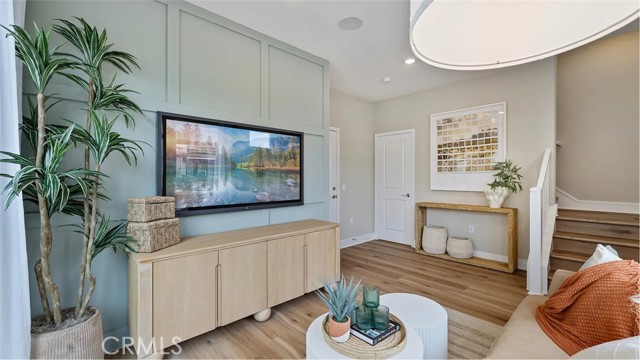 Detail Gallery Image 9 of 24 For 27537 Grand Fir Way, Valencia,  CA 91381 - 2 Beds | 2/1 Baths